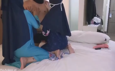 Viral Video Istri Tetangga Sering Sendiri Trending